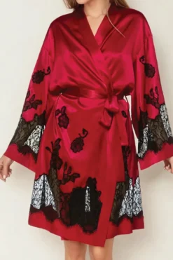 Coemi - Ayana Satin Kimono - Rot