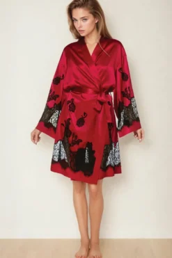 Coemi - Ayana Satin Kimono - Rot