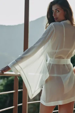 Marjolaine - Camelia Seiden Kimono - Champagner