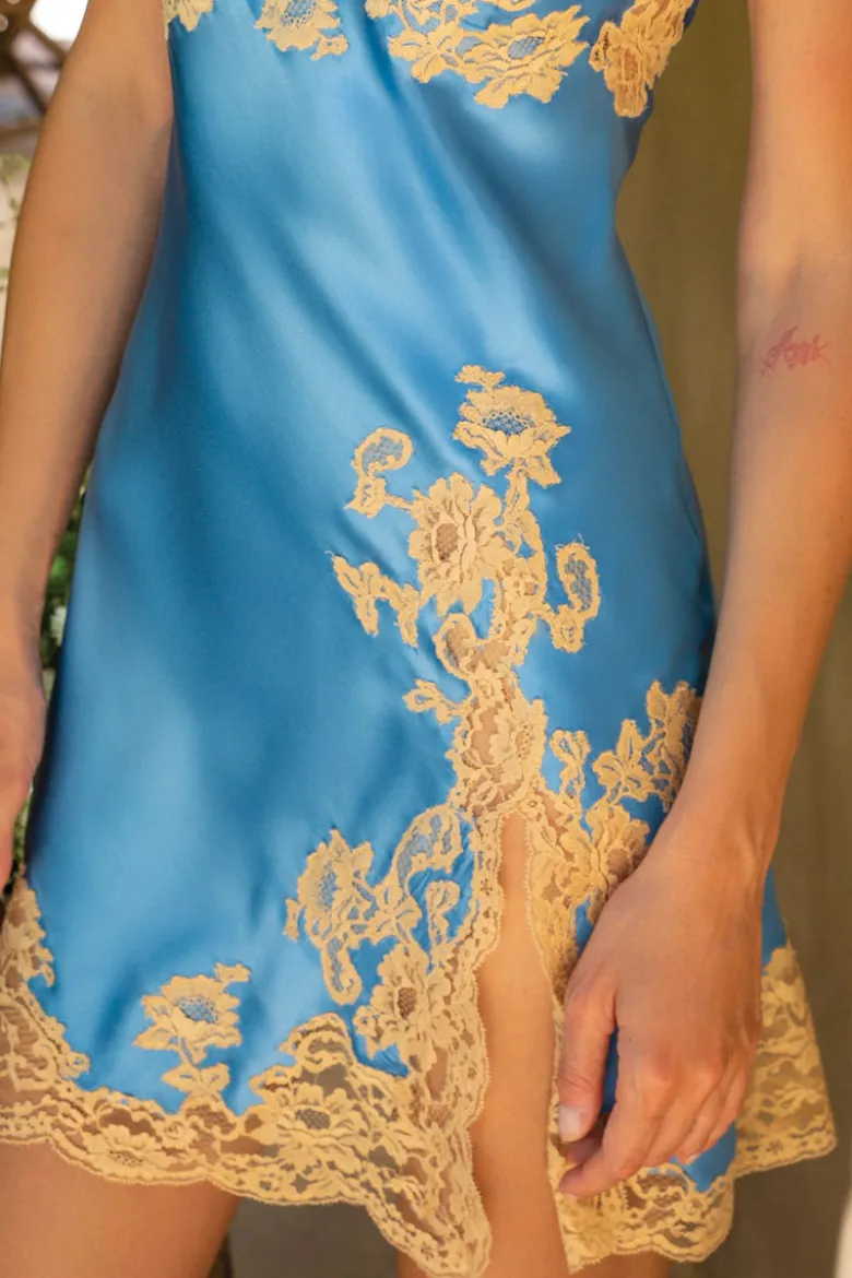 Marjolaine - Seiden Negligee - Hellblau