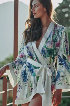 Marjolaine - Violette Seiden Kimono - Mehrfarbig
